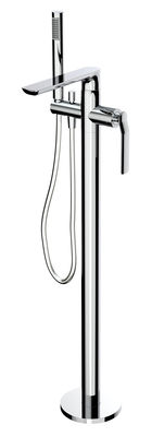 Tuyaux de salle de bains en laiton chrome à levier unique montés sur le mur